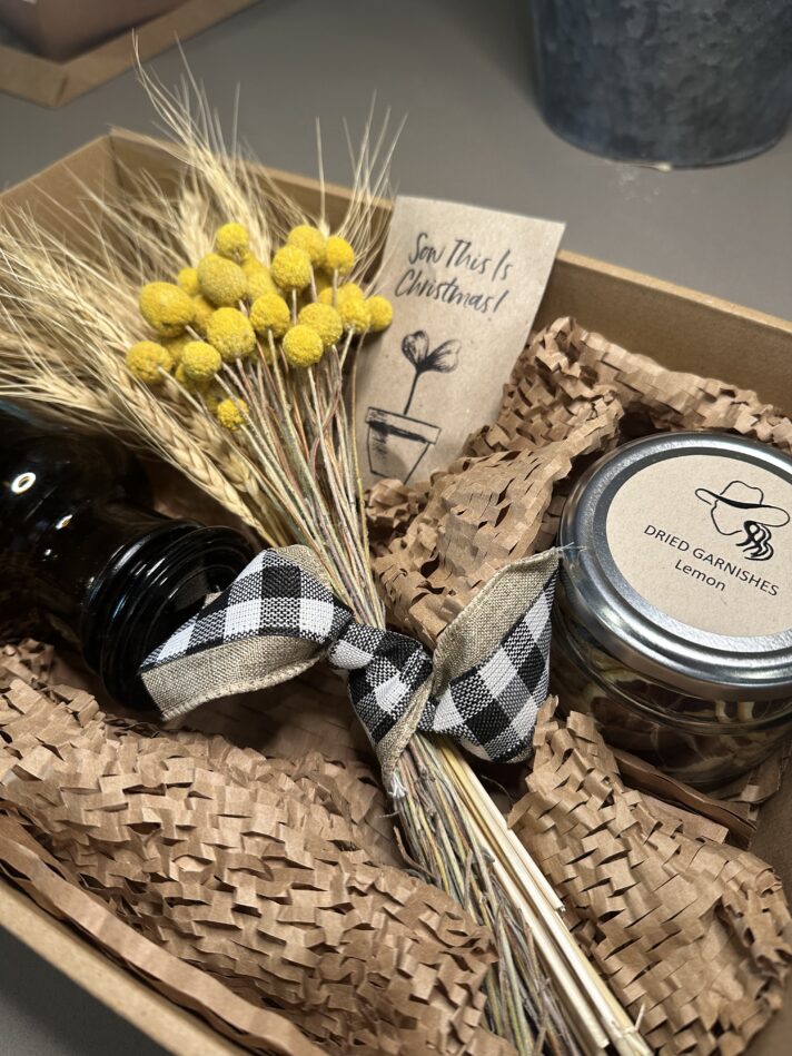 Paddock Posy Hamper - One Mixed Bunch of Billy Buttons and Wheat with Vase, Dried Garnish and Seeds (inc domestic postage) - Image 2